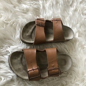 Preloved "Arizona" Tan Birkenstocks